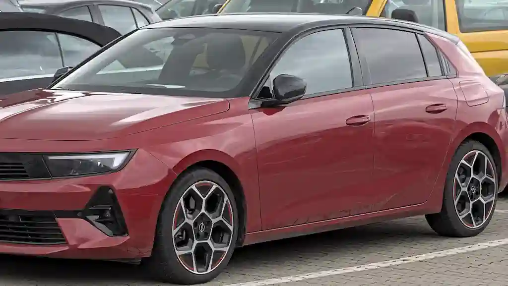 Opel Astra L