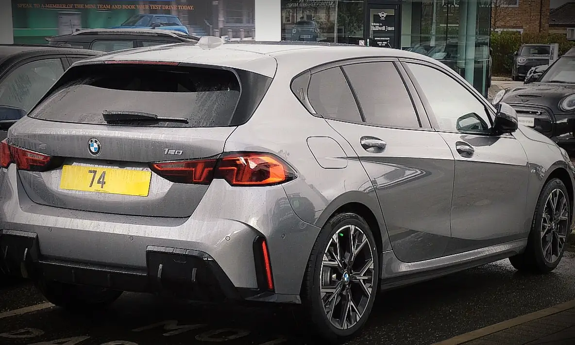 BMW F70